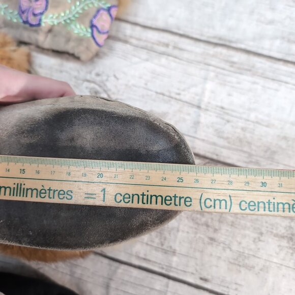 Handmade Native American Beaded Fur Mukluks Red Fox Fur Boots– Women’s - Picture 7 of 8